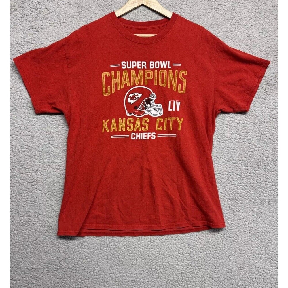 Kansas City Chiefs Fanatics Super Bowl Champions LIV Red T Shirt Size Large